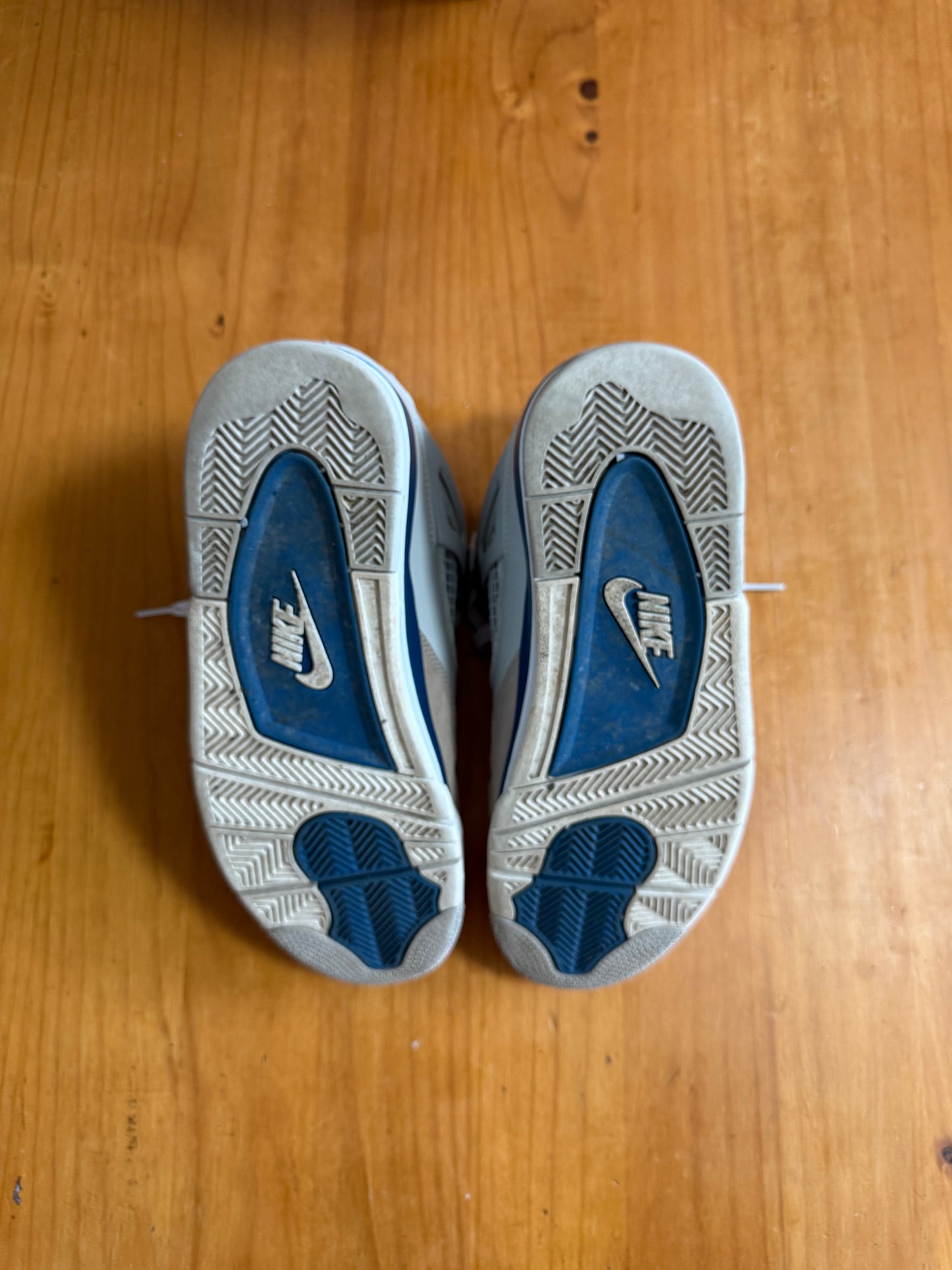 Air Jordan 4 Retro 'Military Blue' 2024 USED