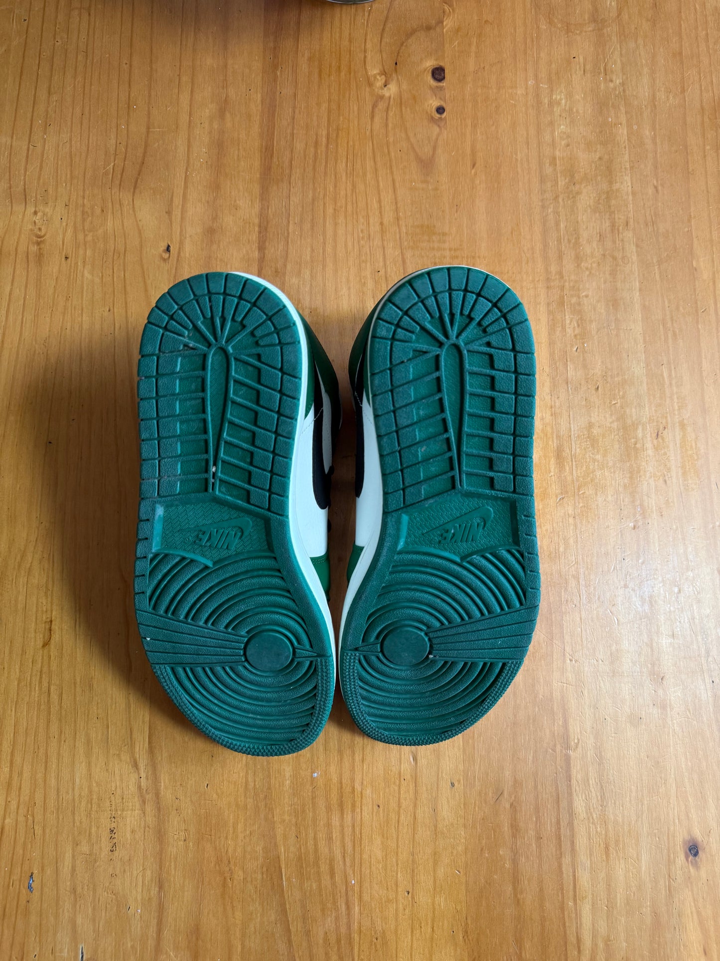 Air Jordan 1 Mid 'Pine Green' USED