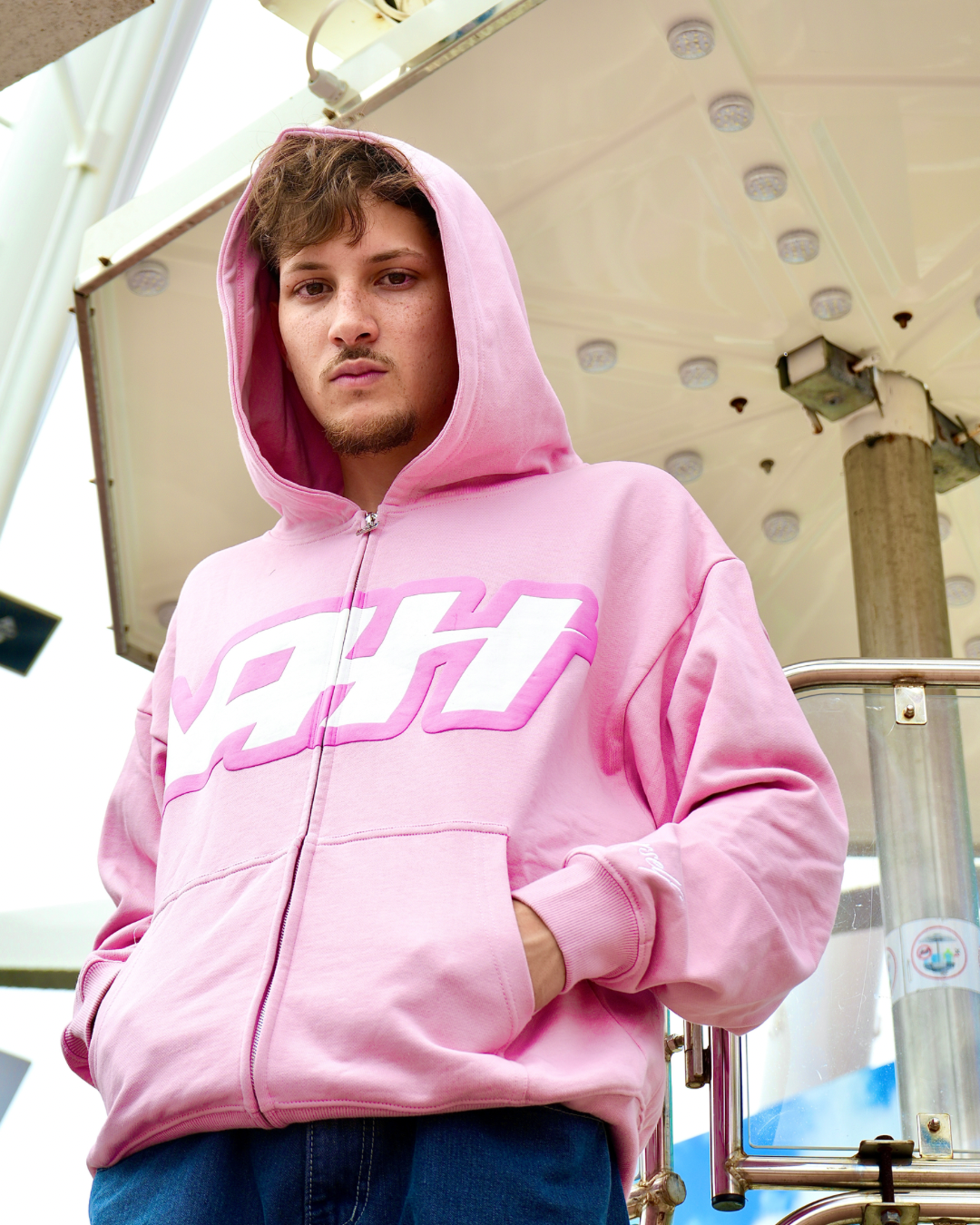 AH SNEAKER WHEEL PINK HOODIE