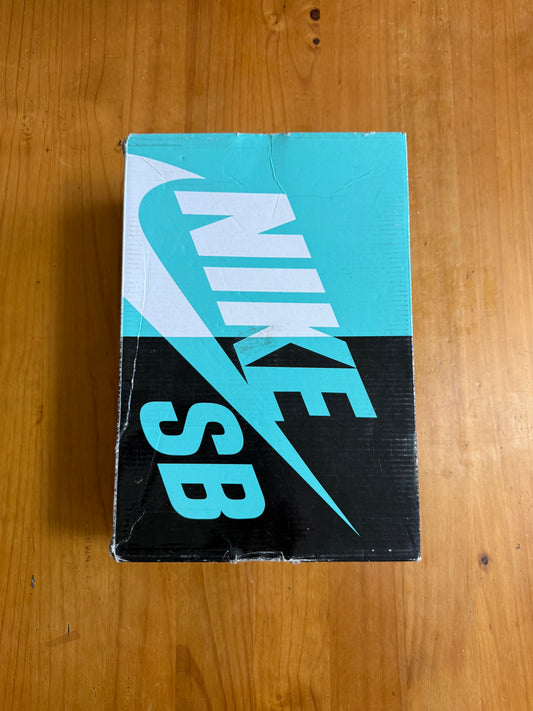 Nike Dunk SB Low 'Tie-Dye Raygun - Black' USED